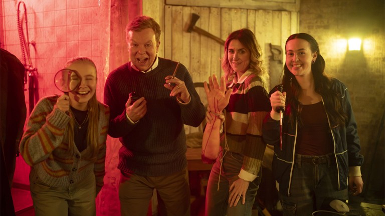 Maddie Evans, Steve Pemberton, Katherine Kelly and Kalli Tant in Inside No. 9 episode "CTRL/ALT/ESC"